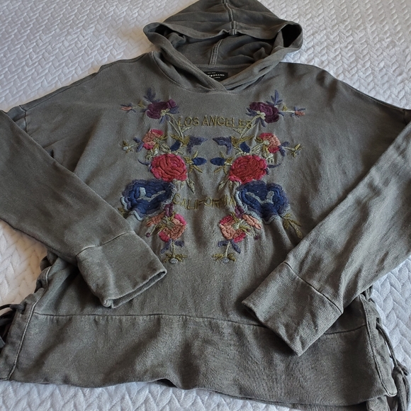 SOLD Vintage Lucky Brand Linen Blend Embroidered Hoodie - Picture 3 of 13